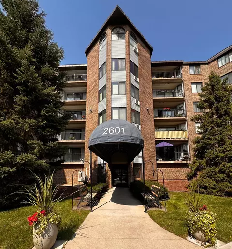 2601 Kenzie Ter #203, Saint Anthony, MN 55418