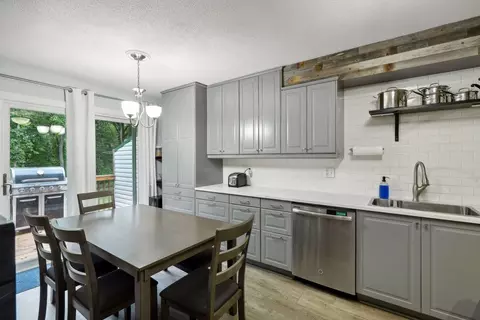 13561 Everton Ave, Apple Valley, MN 55124