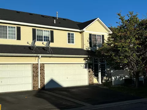 1824 Mockingbird Ave, Shakopee, MN 55379