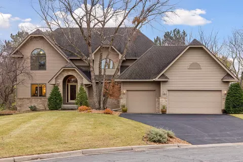 804 Deer Trail Pt, Mendota Heights, MN 55118