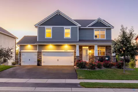 15140 Edgewood Ave, Savage, MN 55378