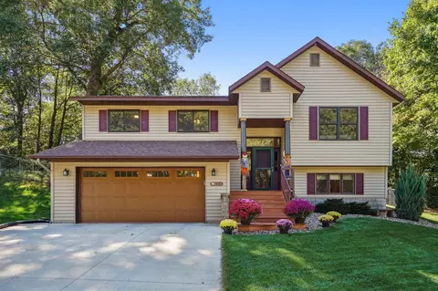 401 Whipple Way, Faribault, MN 55021