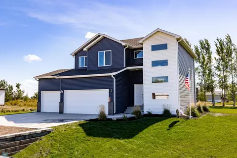 210 Laverne Ln N, Colfax, ND 58018