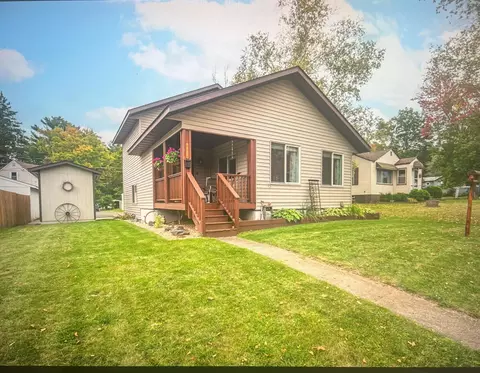 9406 Seaver Ave, Duluth, MN 55808