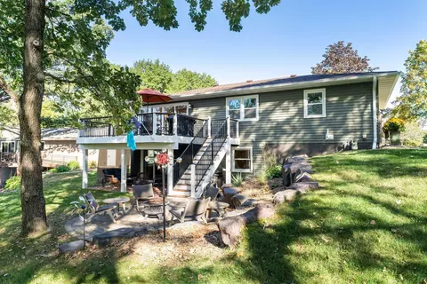 Exterior - 4305 Dunrovin Ln, Eagan, MN 55123 photo 9 of 12