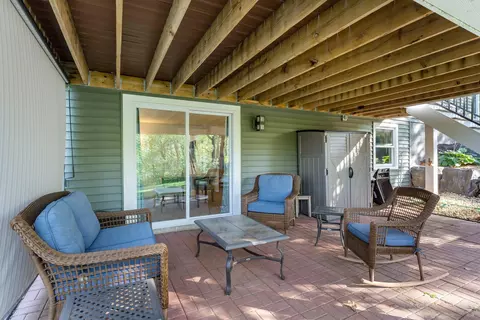 Exterior - 4305 Dunrovin Ln, Eagan, MN 55123 photo 4 of 12
