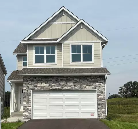 1582 76th St W, Inver Grove Heights, MN 55077