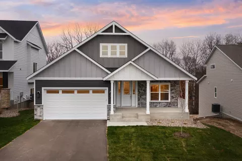 7352 Agate Trl, Inver Grove Heights, MN 55077
