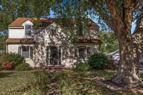 442 E Main St, Mondovi, WI 54755