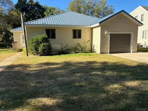 405 E 4th St, Minneota, MN 56264