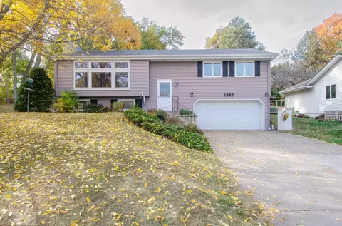 1860 15th Ave NW, New Brighton, MN 55112