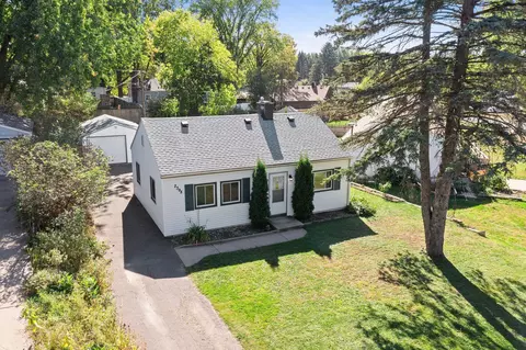 2398 Cowern Pl E, North Saint Paul, MN 55109