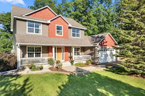 6365 Hartford Cir, Lino Lakes, MN 55038