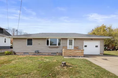 313 Grove Ave NE, Silver Lake, MN 55381
