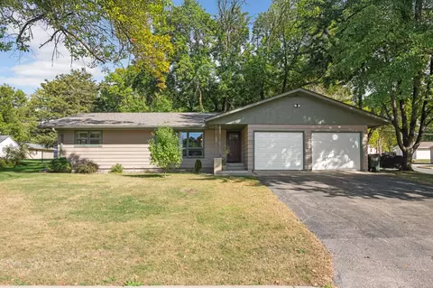 502 NW 2nd Ave NW, Lonsdale, MN 55046