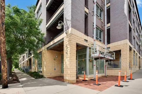 521 2nd St SE #202, Minneapolis, MN 55414