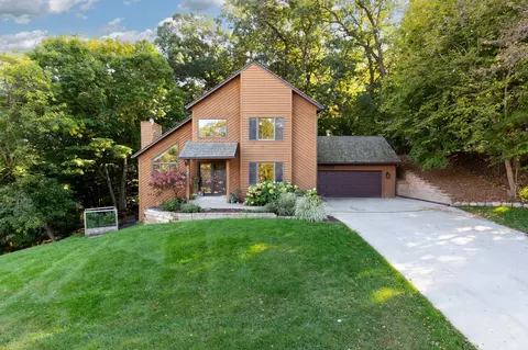 16223 Terracewood Dr, Eden Prairie, MN 55346