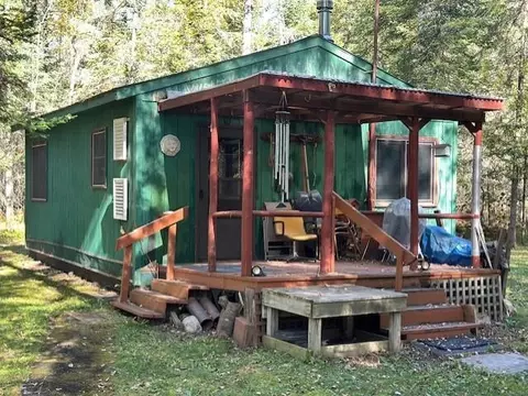 6899 Creek Rd, Floodwood, MN 55736
