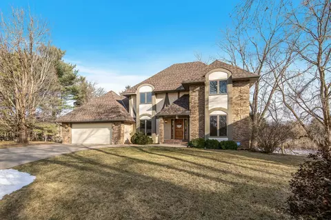409 Tessier Cir, Vadnais Heights, MN 55127