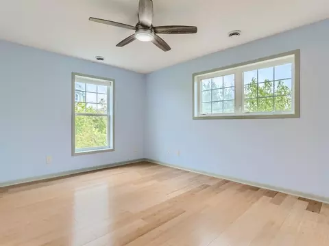 114113 Hundertmark Rd, Chaska, MN 55318