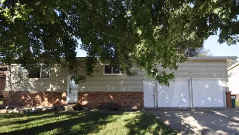 506 Saint Martin Ave, Saint Charles, MN 55972