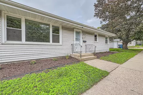 3800 Thomas Ave N, Minneapolis, MN 55412