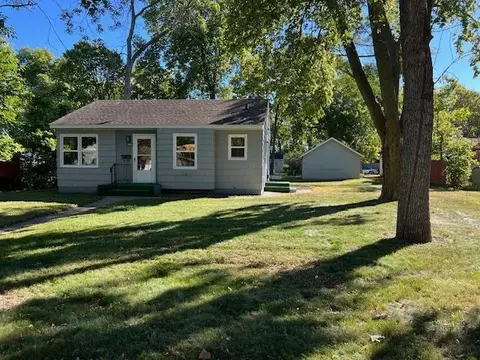 512 N Miller Ave, Litchfield, MN 55355