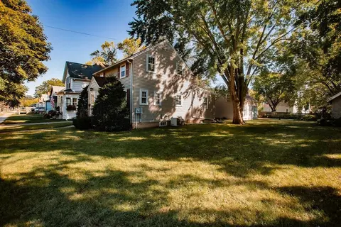 605 11th Ave SW, Austin, MN 55912 photo 2
