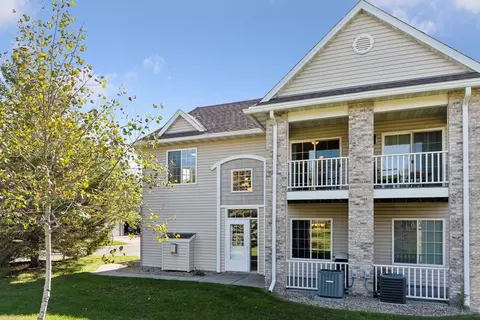 5648 100th Ln N, Brooklyn Park, MN 55443