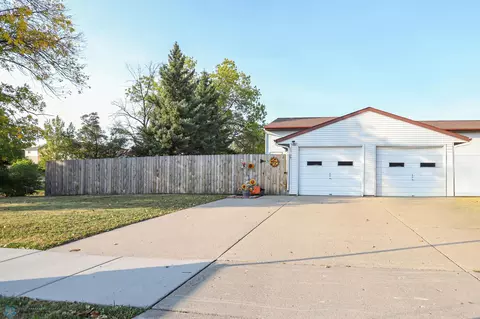 1707 25th Ave S, Fargo, ND 58103 photo 2