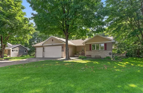 19393 Carson Cir NW, Elk River, MN 55330