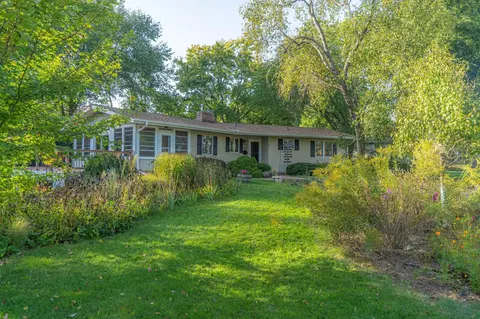 1110 William St N, Stillwater, MN 55082