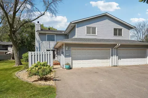 7614 Dunmore Rd, Woodbury, MN 55125