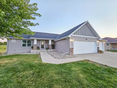 2861 11th Ave SE, Willmar, MN 56201