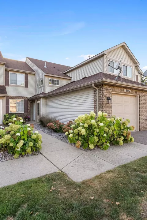2216 Water Lilly Ln #607, Eagan, MN 55122