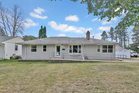 2130 Ivy Ave E, Saint Paul, MN 55119