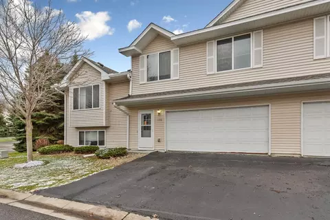 1356 S Trail Dr, Faribault, MN 55021 photo 4