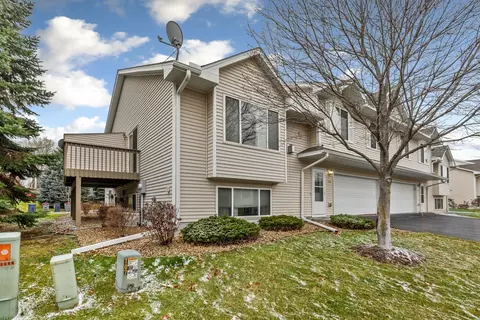 1356 S Trail Dr, Faribault, MN 55021 photo 2