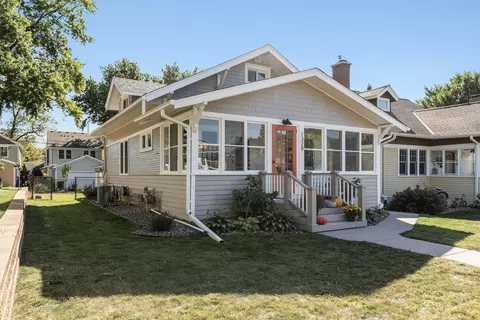 1328 Watson Ave, Saint Paul, MN 55116