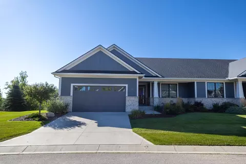 1176 Fox Hill Ct SW, Rochester, MN 55902