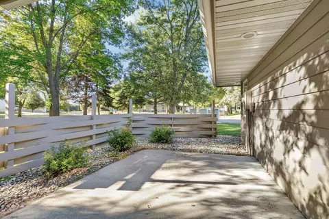 136 Par Ln, Cold Spring, MN 56320 photo 12