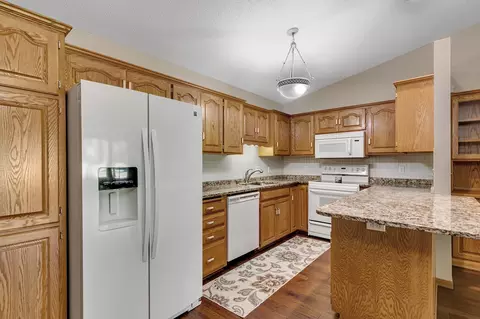 136 Par Ln, Cold Spring, MN 56320 photo 3