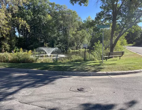 3625 Gettysburg Ave S #80, Saint Louis Park, MN 55426