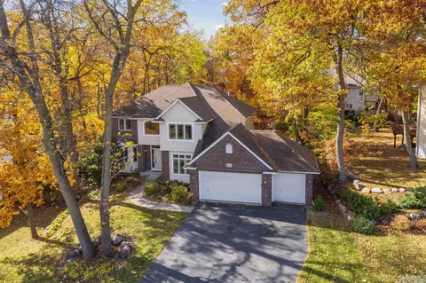 9073 Woodhill Dr, Savage, MN 55378