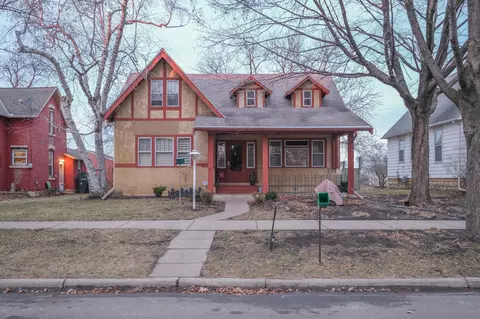 224 W 5th St, Mankato, MN 56001