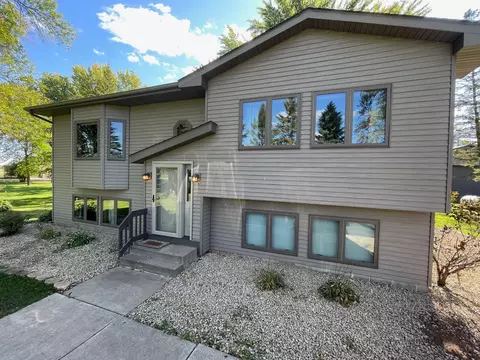 9975 140th St, Milaca, MN 56353