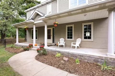 10 12th Ave NW, New Brighton, MN 55112