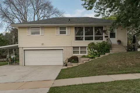 2119 23rd Ave NW, Rochester, MN 55901