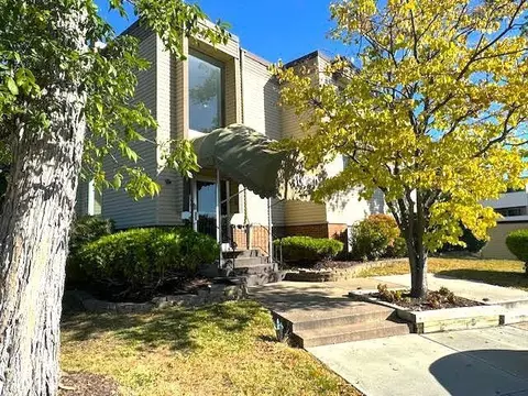 10840 Rockford Rd #109, Minneapolis, MN 55442