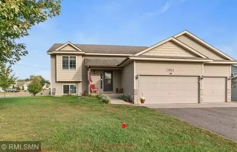 1812 Lincoln St, Cambridge, MN 55008